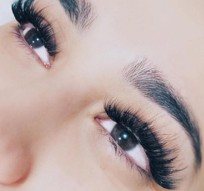 MATTE F CURL LASHES